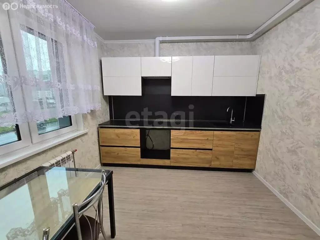 2-комнатная квартира: Брянск, улица имени О.Н. Строкина, 8 (61 м) - Фото 0