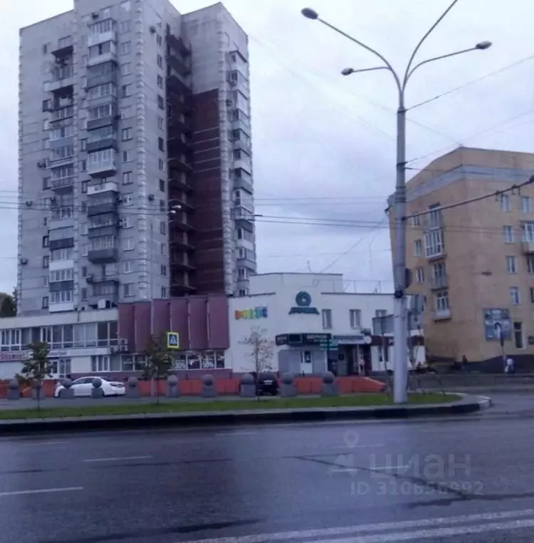 Торговая площадь в Кемеровская область, Новокузнецк ул. Кирова, 64 ... - Фото 2