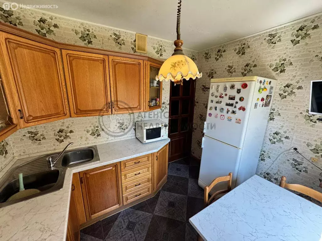 2-комнатная квартира: Казань, улица Гарифьянова, 38А (48 м) - Фото 1