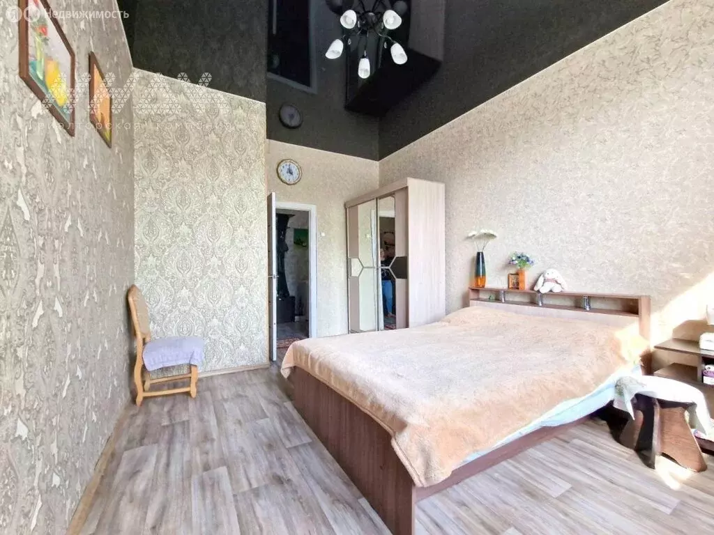 3-комнатная квартира: Нижний Новгород, шоссе Жиркомбината, 10 (67.8 м) - Фото 1
