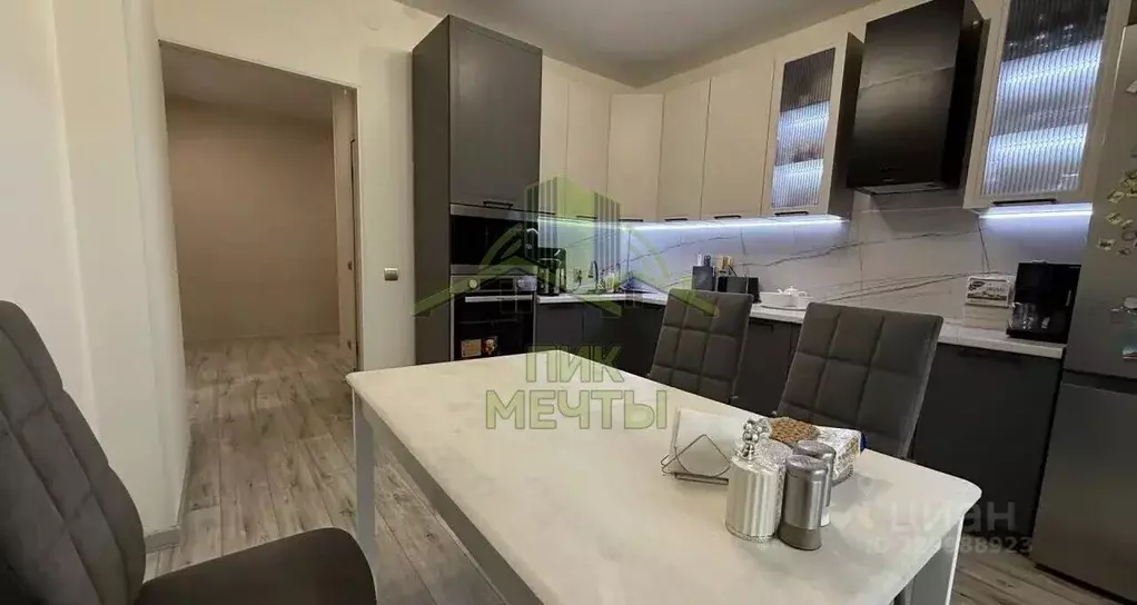 2-к кв. Бурятия, Улан-Удэ ул. Виталия Сукуева, 1к4 (58.0 м) - Фото 1