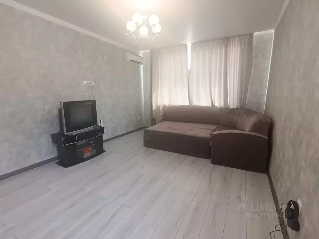 1-к кв. Краснодарский край, Анапа Владимирская ул., 144 (50.0 м) - Фото 1