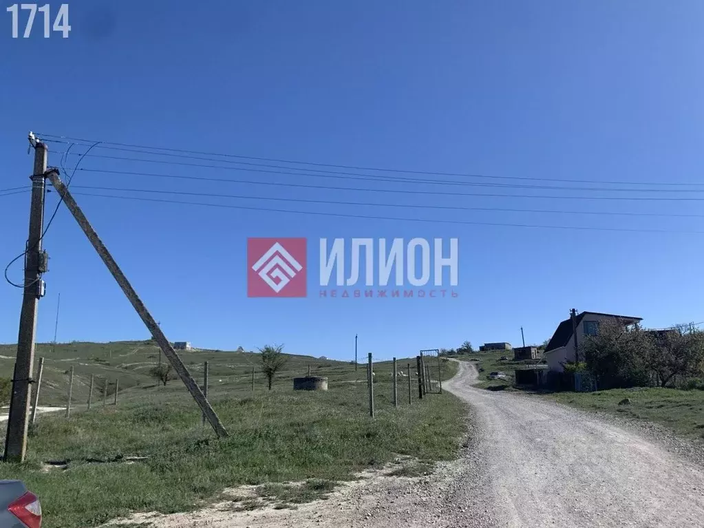 Участок в Крым, Феодосия ул. Вити Коробкова (9.0 сот.) - Фото 0