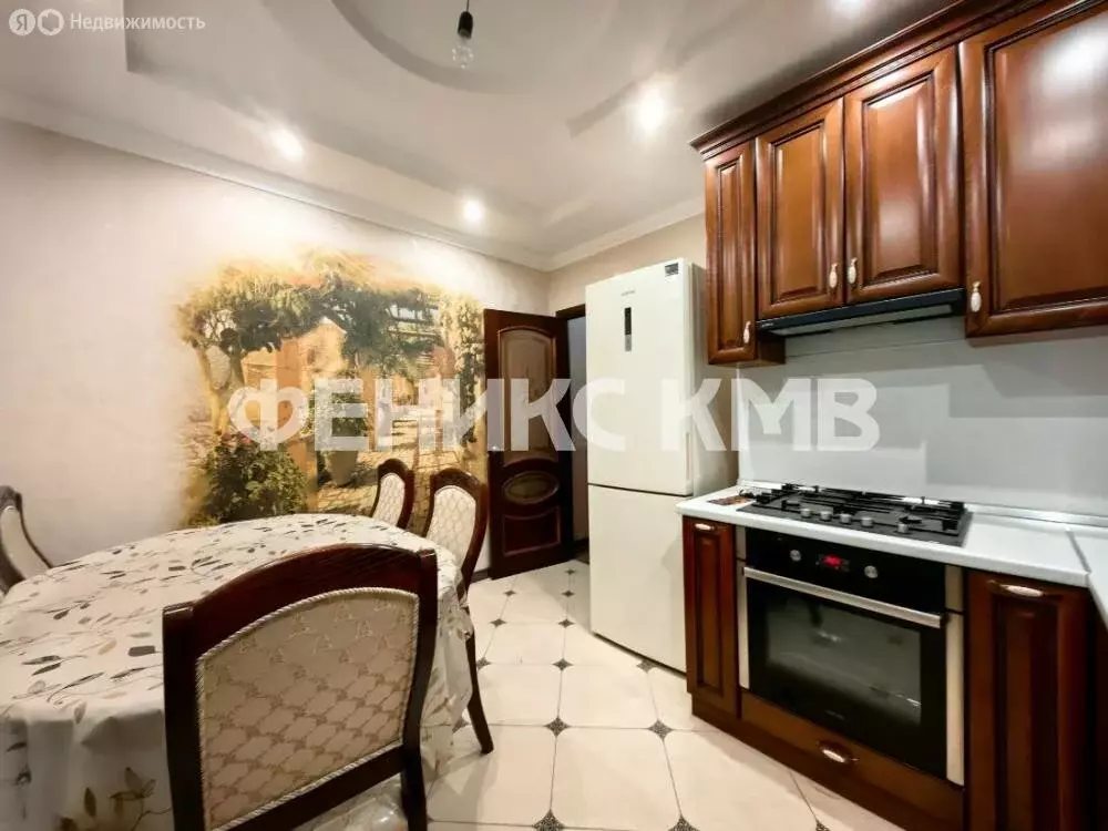 2-комнатная квартира: Пятигорск, улица Пестова, 17/2 (71 м) - Фото 1