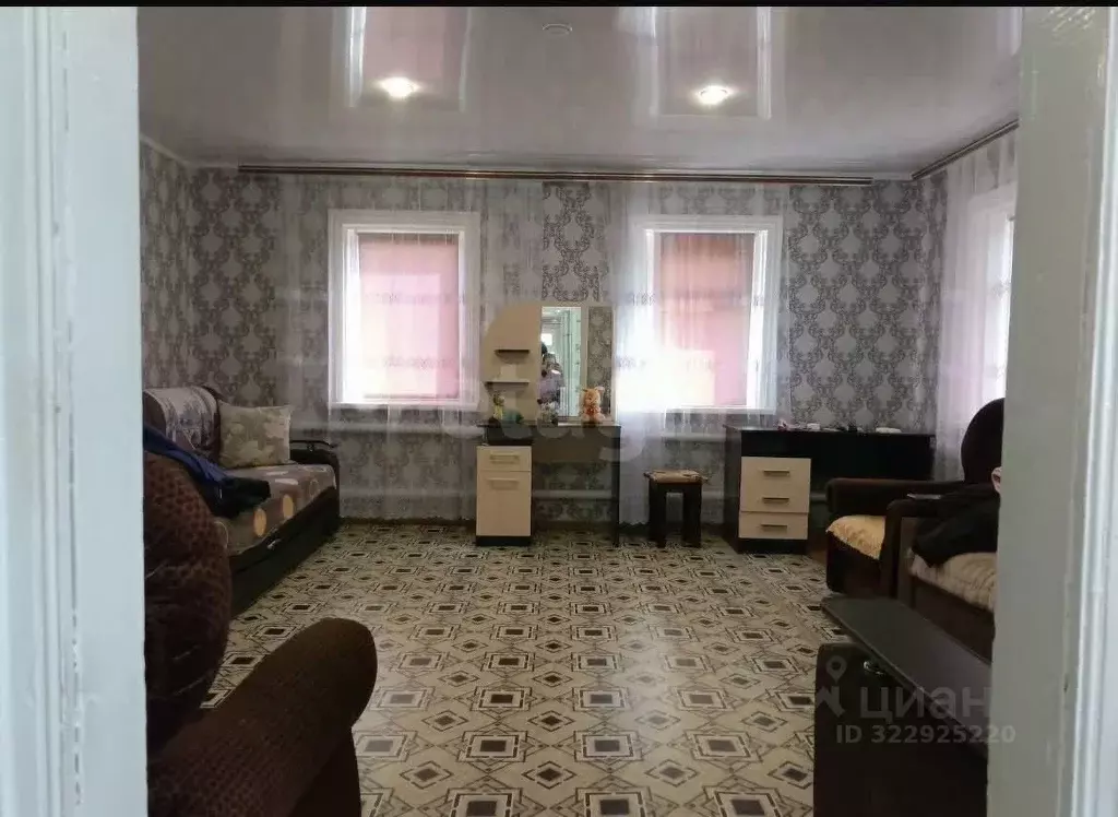 Дом в Саратовская область, Балашовский район, Родничковское ... - Фото 1