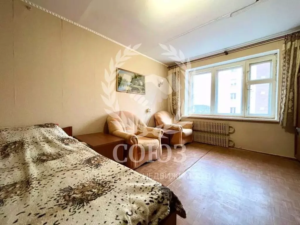 3-к кв. Калужская область, Калуга ул. Калужского Ополчения, 3 (75.1 м) - Фото 2