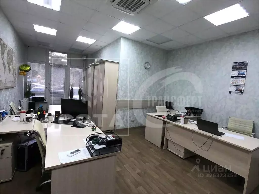 Офис в Воронежская область, Воронеж наб. Максима Горького, 49Б (42 м) - Фото 1