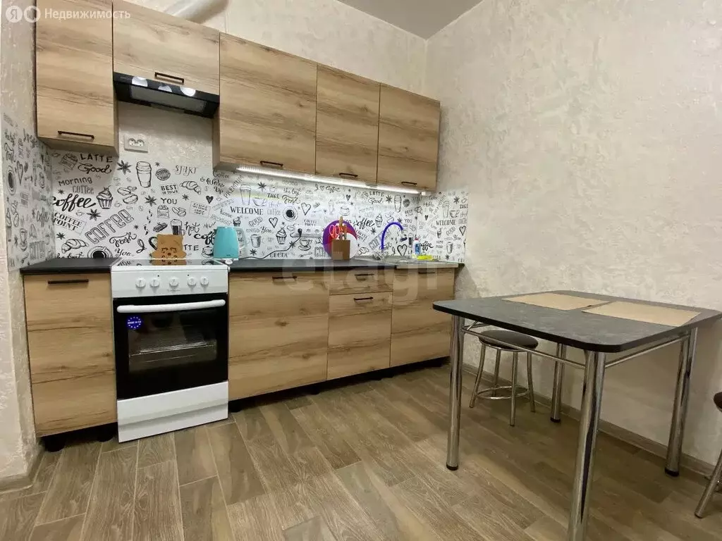 1-комнатная квартира: Севастополь, улица Челнокова, 13/8 (45 м) - Фото 2