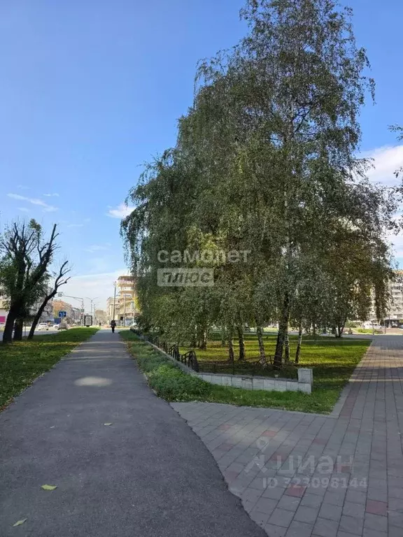 2-к кв. Кабардино-Балкария, Нальчик ул. Ногмова, 18А (80.0 м) - Фото 1