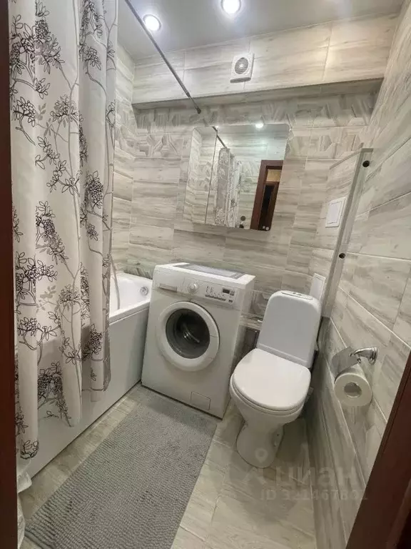 3-к кв. Свердловская область, Екатеринбург ул. Большакова, 145 (55.2 ... - Фото 1