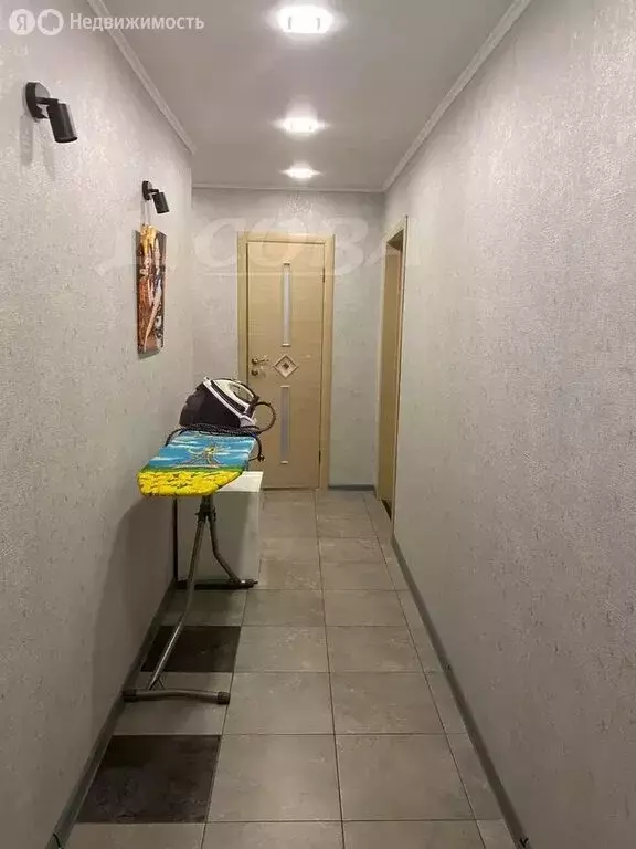 3-комнатная квартира: Тюмень, улица Николая Семёнова, 25 (70 м) - Фото 1