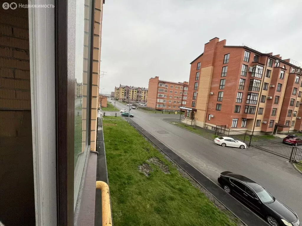 3-комнатная квартира: Владикавказ, улица Билара Кабалоева, 7 (77 м) - Фото 2