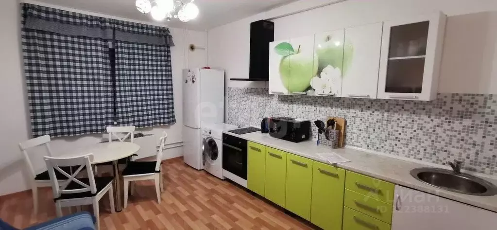 3-к кв. Ямало-Ненецкий АО, Новый Уренгой Энтузиастов мкр, 1 (80.0 м) - Фото 2