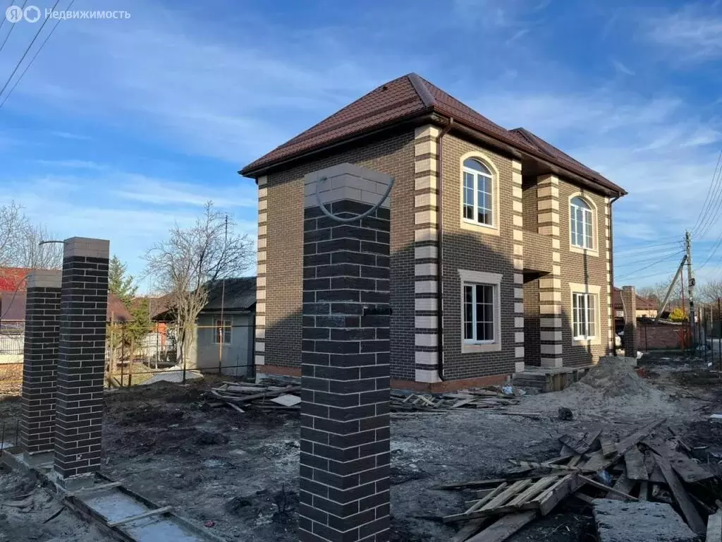 Дом в Ростов-на-Дону, Динамичная улица (140 м) - Фото 1