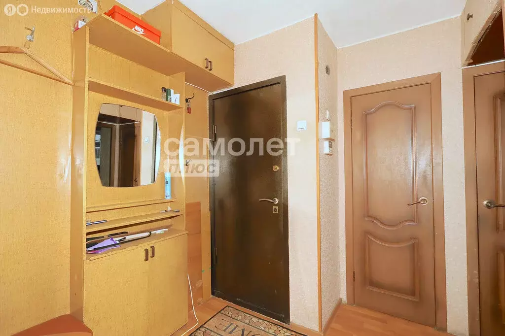 4-комнатная квартира: Кемерово, улица Сибиряков-Гвардейцев, 10 (63.2 ... - Фото 0