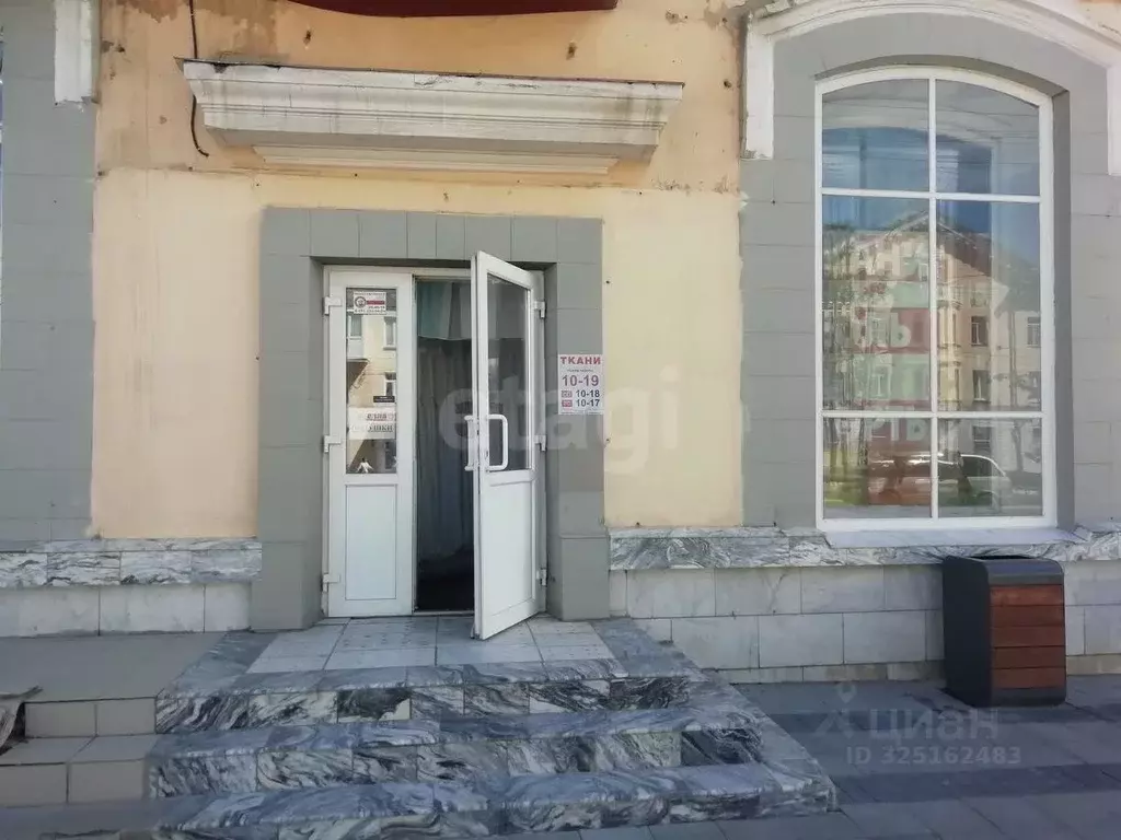 Торговая площадь в Челябинская область, Миасс просп. Автозаводцев, 27 ... - Фото 1