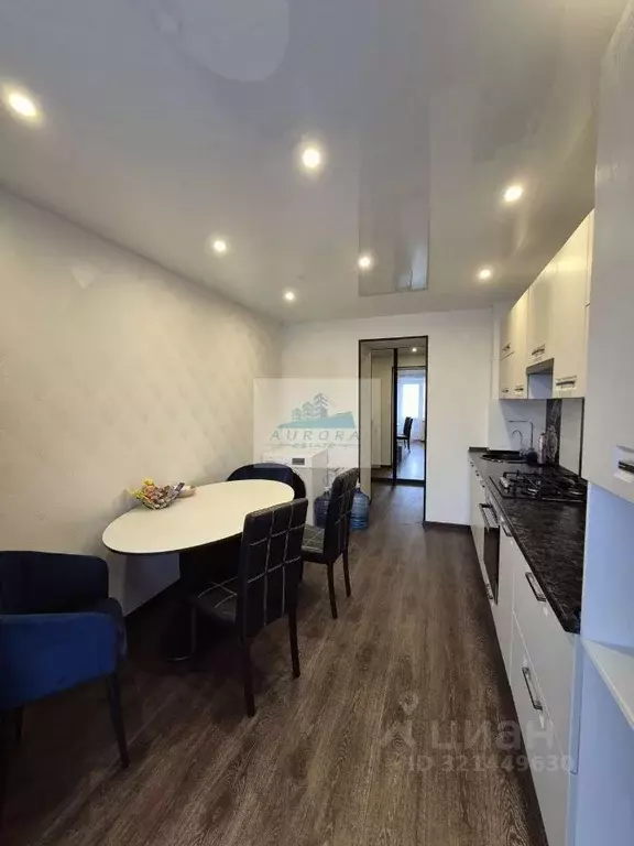 2-к кв. Саратовская область, Саратов Осенняя ул., 8 (73.0 м) - Фото 2