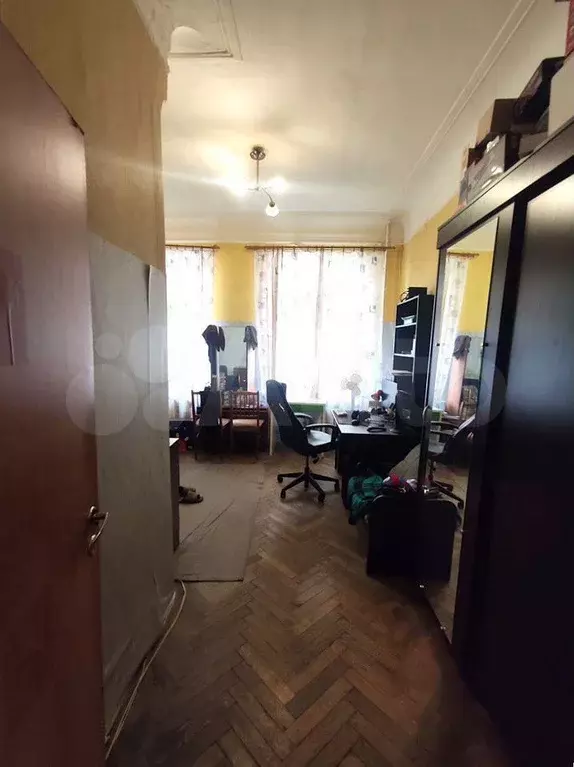 Комната 16,9 м в 4-к., 2/5 эт. - Фото 1