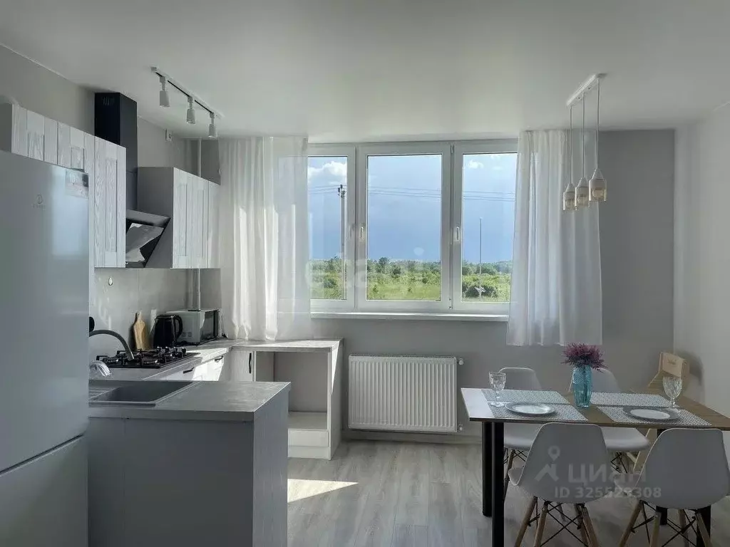 2-к кв. Калининградская область, Гурьевский муниципальный округ, пос. ... - Фото 1