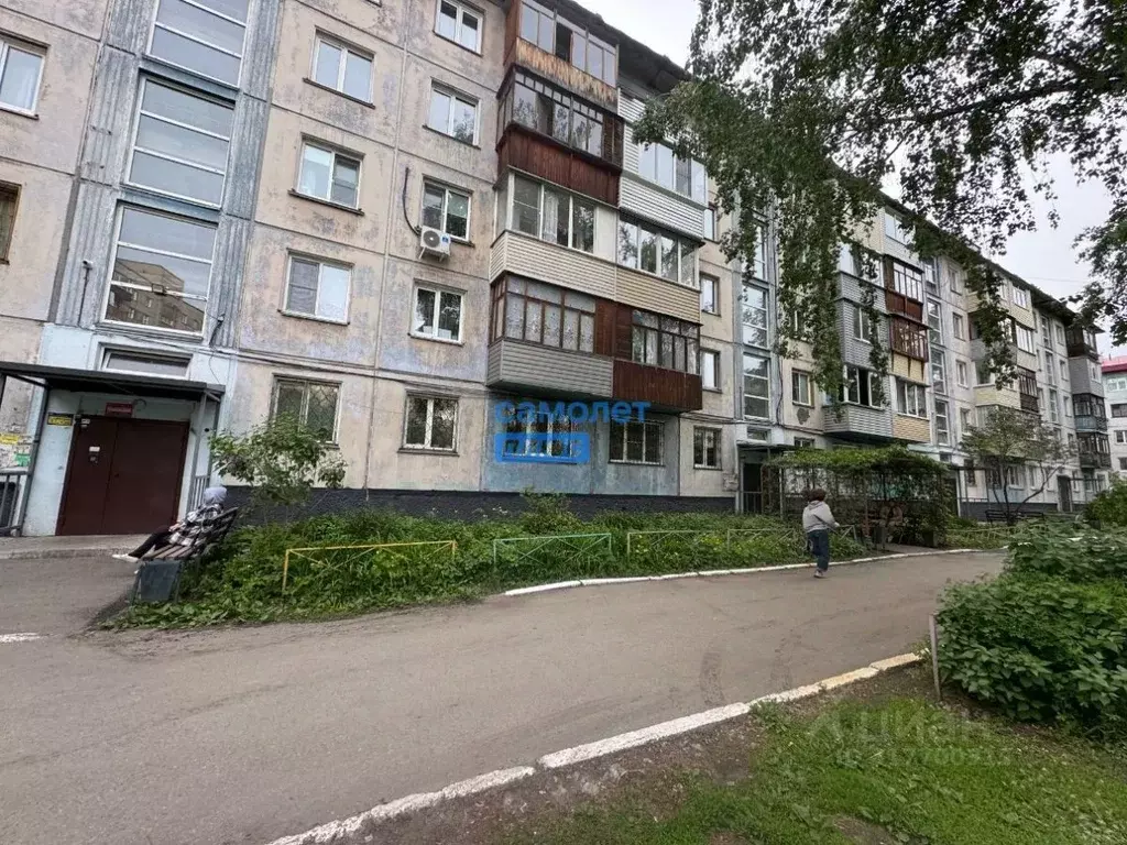 4-к кв. Алтайский край, Бийск ул. Вали Максимовой, 3 (58.0 м) - Фото 0