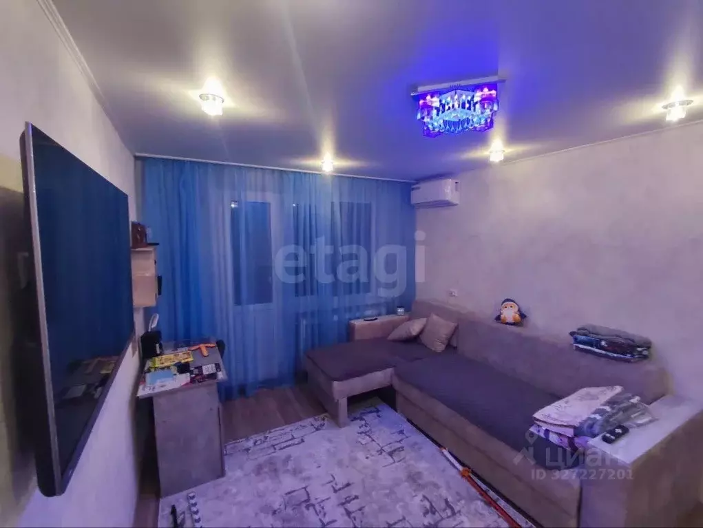 2-к кв. Тюменская область, Тюмень Заречный проезд, 39 (50.0 м) - Фото 1