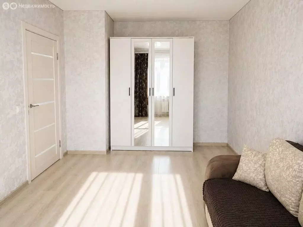 1-комнатная квартира: посёлок городского типа Стройкерамика, улица ... - Фото 2