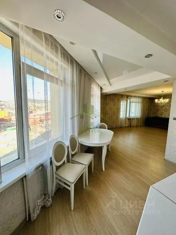 3-к кв. Бурятия, Улан-Удэ Комсомольская ул., 1В (88.8 м) - Фото 2