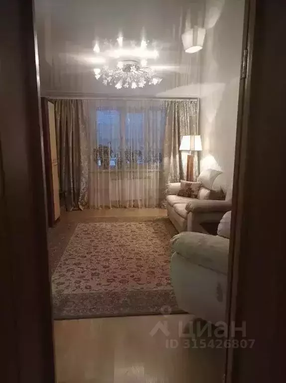 2-к кв. Свердловская область, Екатеринбург ул. Прониной, 34 (48.0 м) - Фото 0