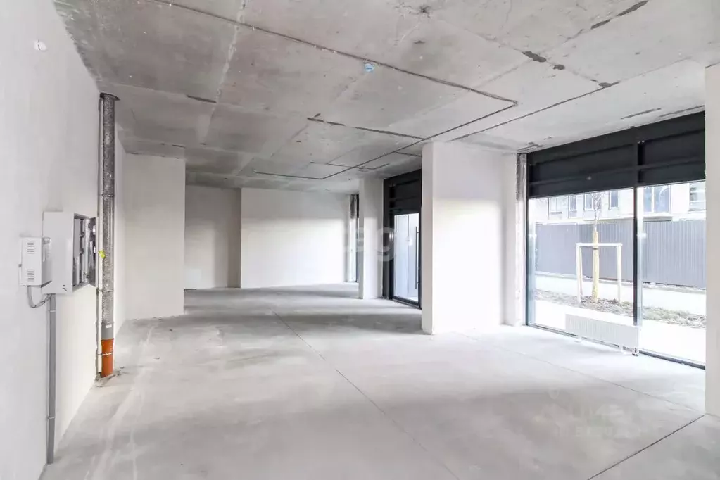 Помещение свободного назначения в Тюменская область, Тюмень ул. ... - Фото 1