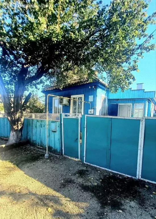 Дом в Курганинский район, Безводное сельское поселение, посёлок ... - Фото 0