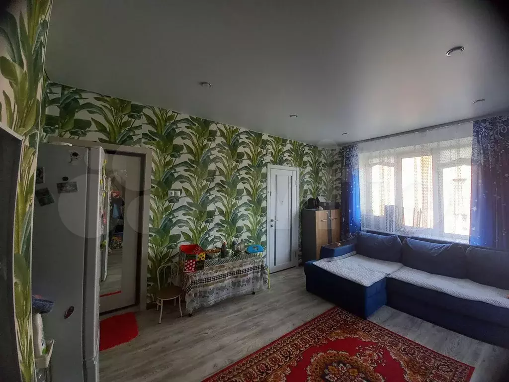 Комната 38,3 м в 5-к., 2/4 эт. - Фото 1