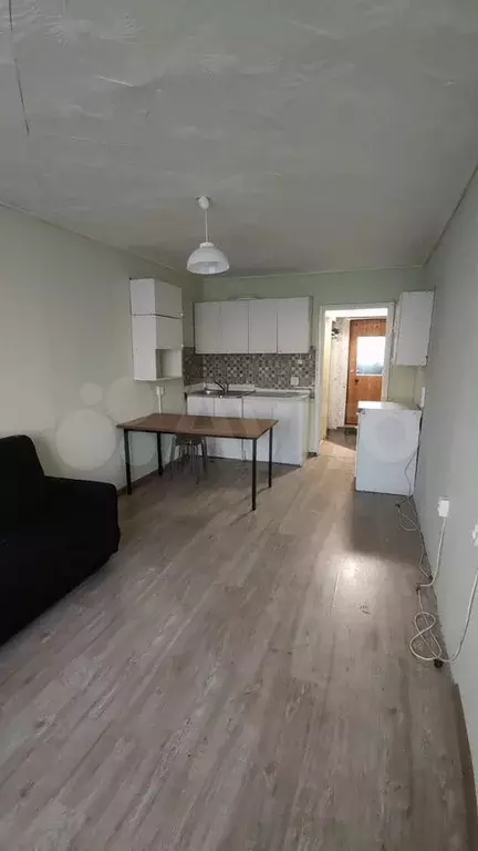 Комната 22 м в 1-к., 6/6 эт. - Фото 0