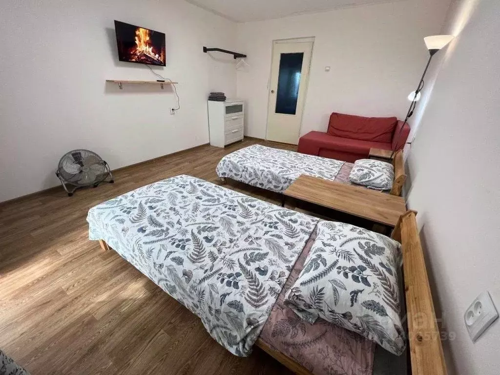 1-к кв. Свердловская область, Артемовский ул. Паровозников, 32к2 (34.0 ... - Фото 1