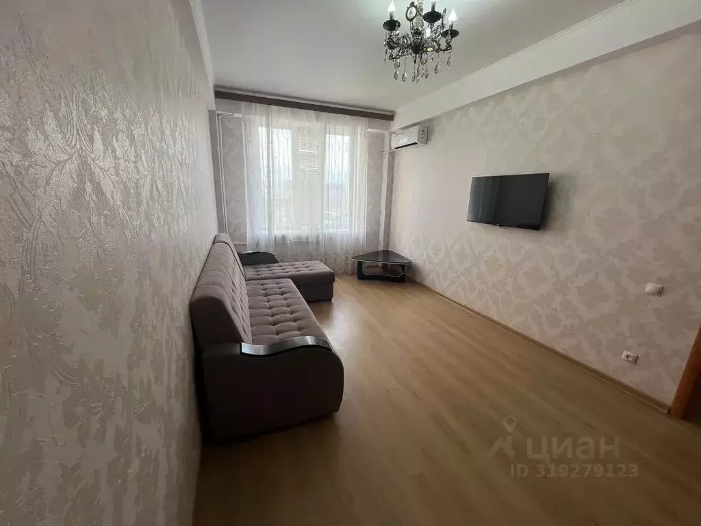 1-к кв. Дагестан, Каспийск ул. Хизроева, 20Б (50.0 м) - Фото 1