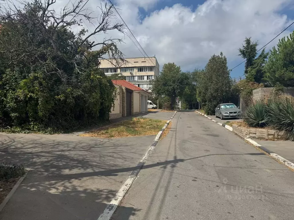 Дом в Севастополь ул. Авдеева, 39 (50 м) - Фото 1