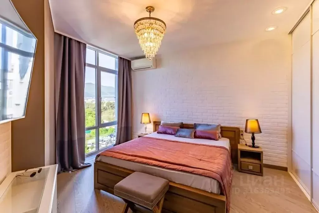 2-к кв. Краснодарский край, Геленджик Приморская ул., 30А (80.0 м) - Фото 1