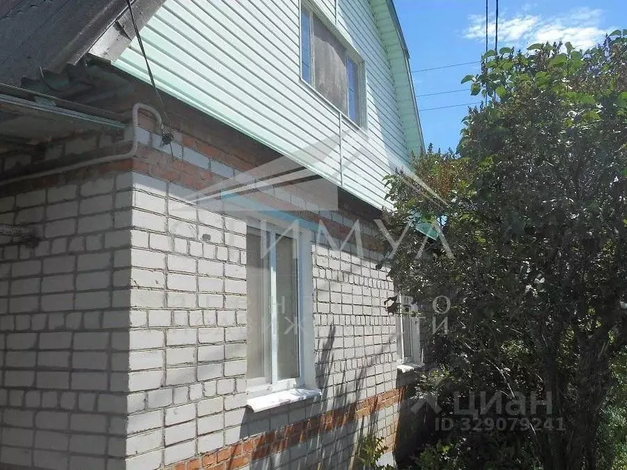 Дом в Саратовская область, Саратов  (40 м) - Фото 1