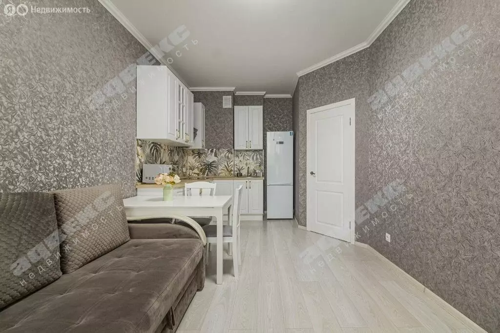 1-комнатная квартира: Санкт-Петербург, Октябрьская набережная, 44 ... - Фото 2