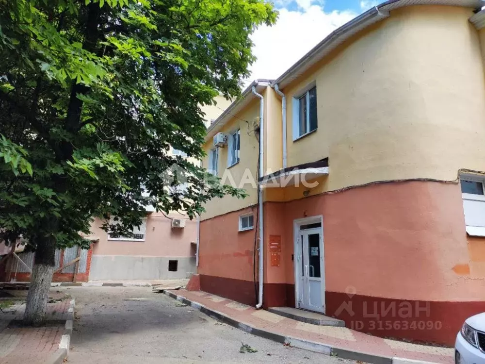 2-к кв. Белгородская область, Белгород Народный бул., 81 (42.0 м) - Фото 0