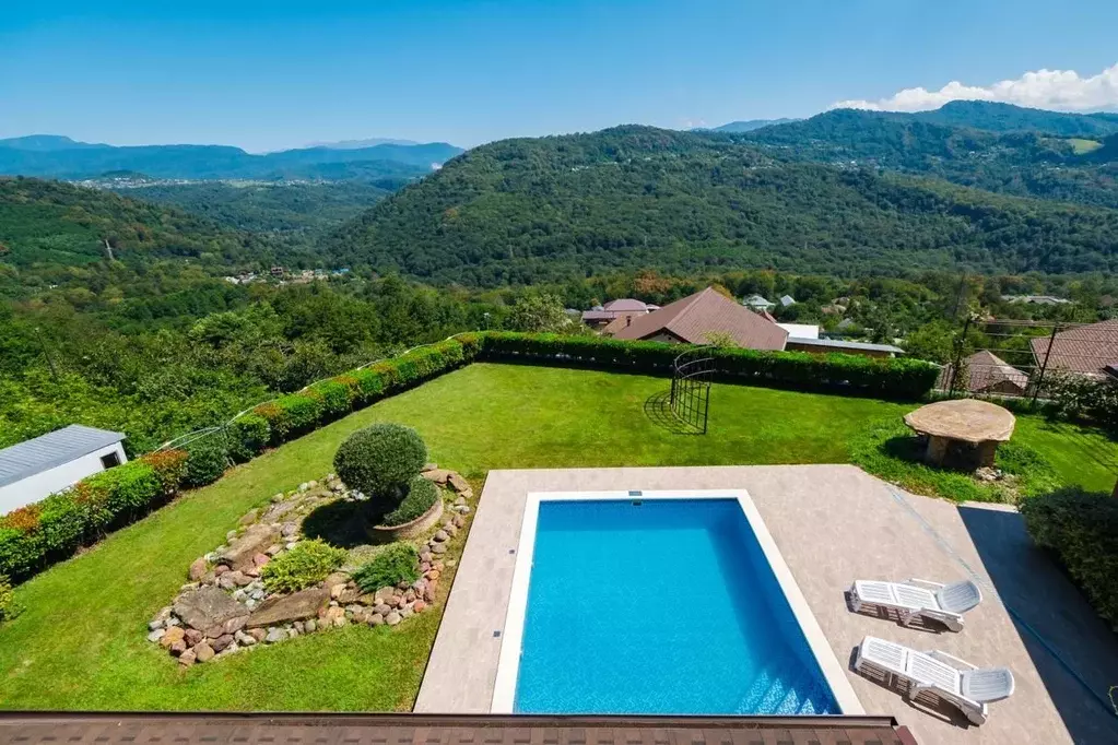 Дом в Краснодарский край, Сочи городской округ, с. Каштаны  (480 м) - Фото 1