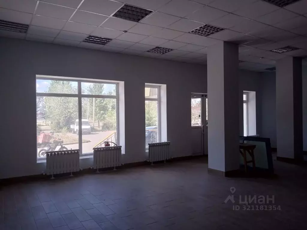 Офис в Волгоградская область, Волжский пл. Труда, 19 (194 м) - Фото 1