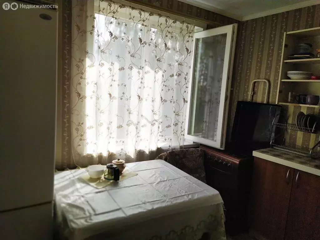 2-комнатная квартира: Константиново, Октябрьская улица, 9 (46 м) - Фото 1