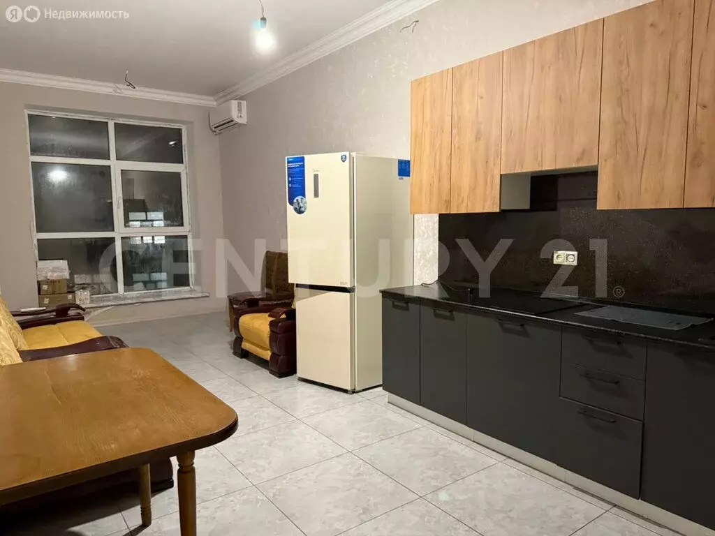 2-комнатная квартира: Каспийск, проспект Акулиничева, 3 (79 м) - Фото 1