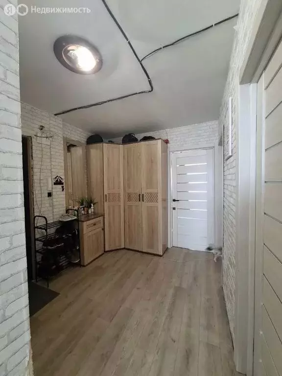 3-комнатная квартира: Челябинск, Солнечная улица, 8 (64.8 м) - Фото 2