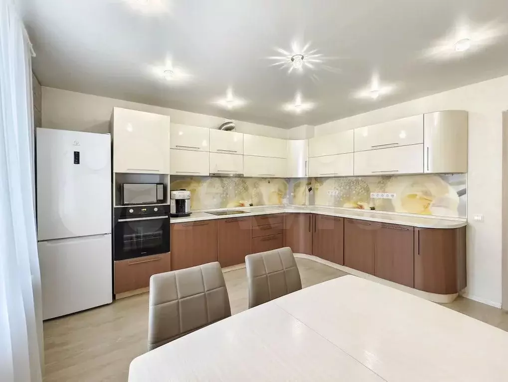 2-к. квартира, 60,5 м, 2/5 эт. - Фото 1