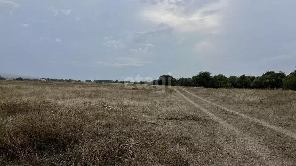 Участок в Карачаево-Черкесия, Прикубанский район, с. Знаменка  (15.0 ... - Фото 1