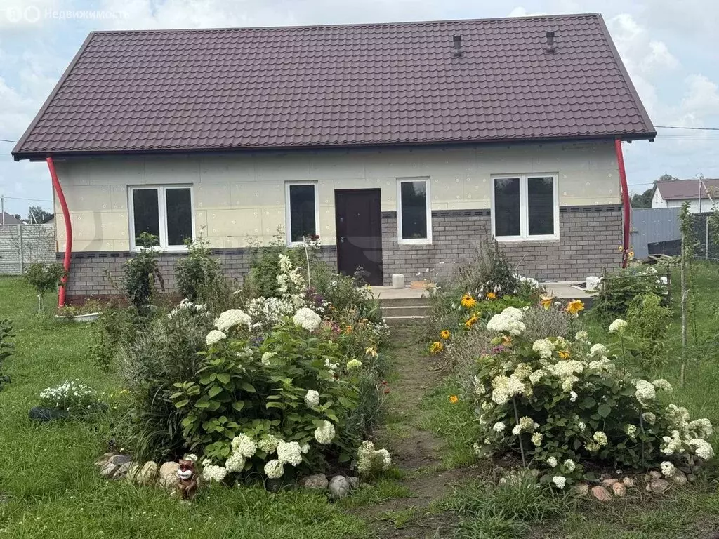 Дом в Калининградская область, Гурьевский муниципальный округ, посёлок ... - Фото 0