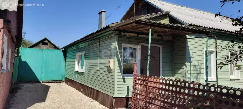 Дом в село Заворонежское, Революционная улица (80 м) - Фото 1