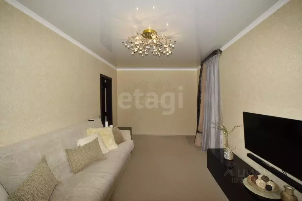 3-к кв. Оренбургская область, Оренбург ул. 60 лет Октября, 23 (66.6 м) - Фото 1