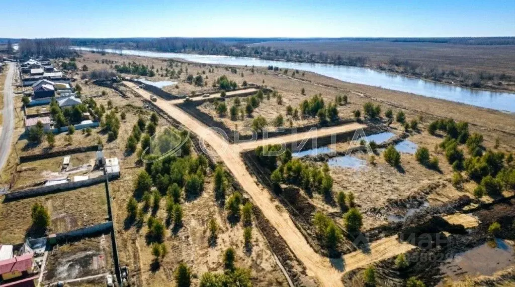 Участок в Тюменская область, Тюменский муниципальный округ, д. ... - Фото 1